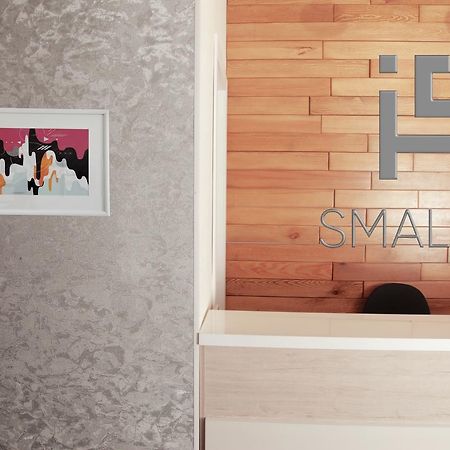 Small Hotel Бишкек Екстериор снимка