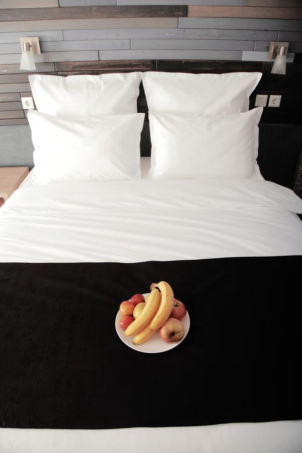 Small Hotel Бишкек Екстериор снимка